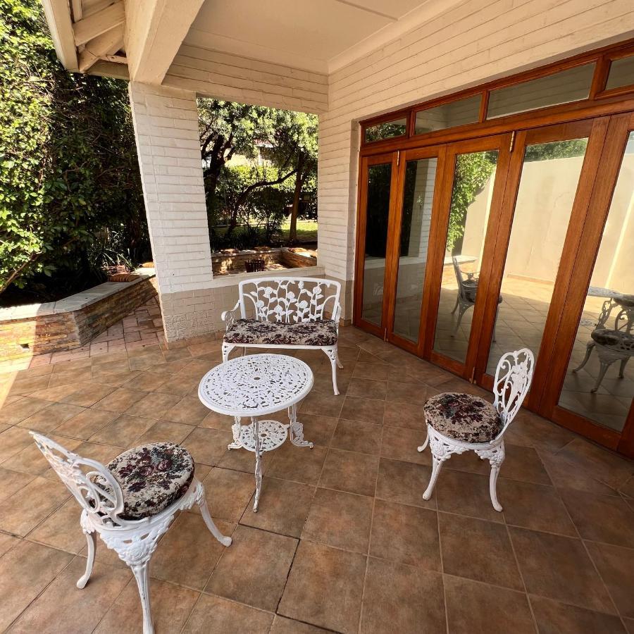 Ferienwohnung Peaceful@Swansea In Rosebank-Parkwood Johannesburg Exterior foto